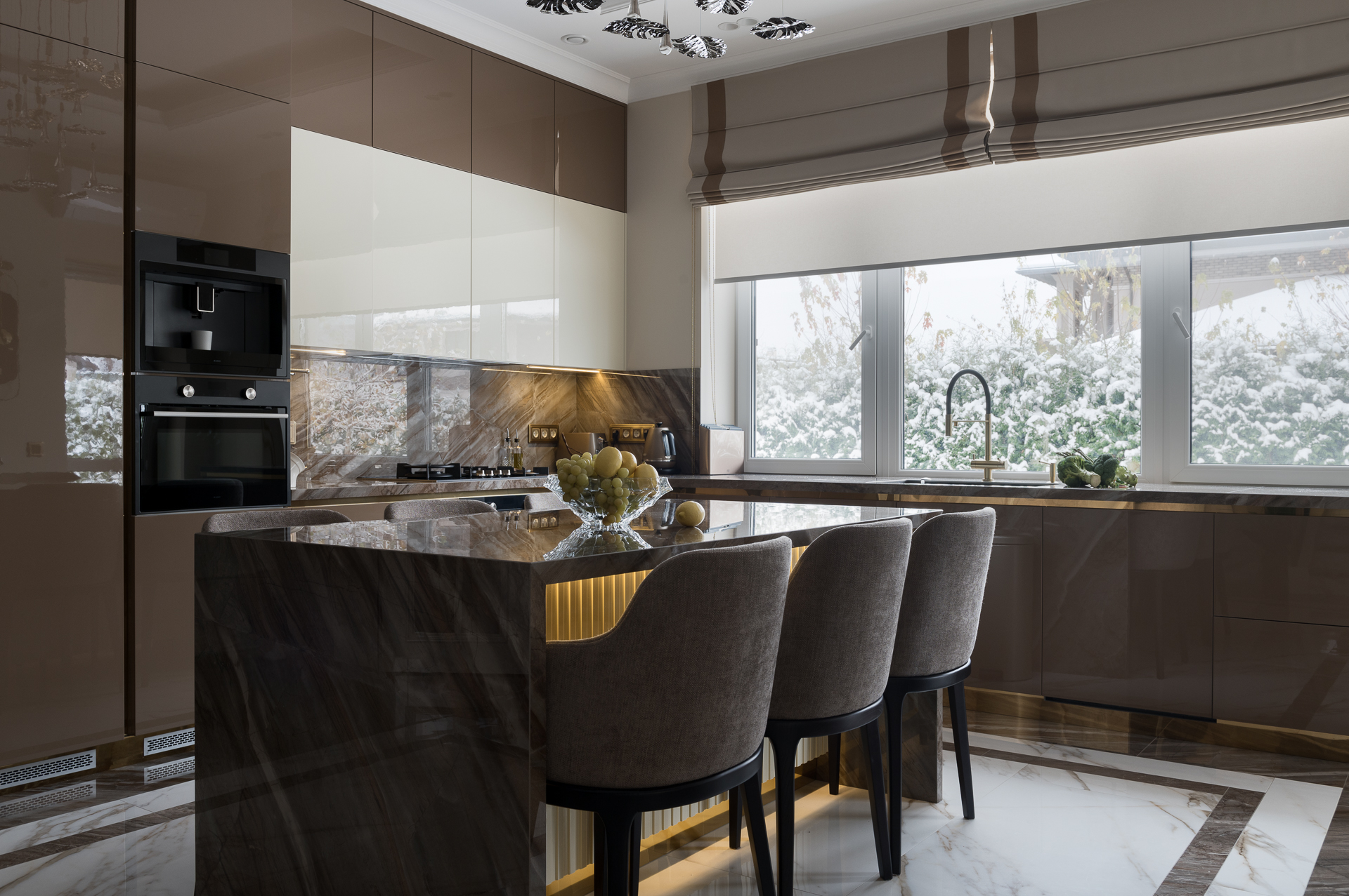 Glossy kitchen - Меблева компанія DONNA